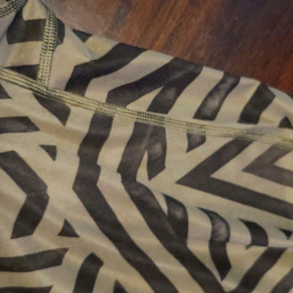 Lululemon Cropped Leggings Capri Printed 6 Green - Picture 4 of 4